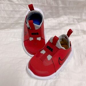 Nike Flex Runner - Size 5C